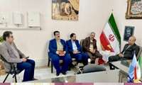  معاون اردوگاه حرفه آموزی و کاردرمانی چناران با حضور درمرکز آموزش فنی وحرفه ای با علی دانش بیان رئیس مرکز چناران دیدار و پیرامون برنامه ریزی اجرای آموزش ها متناسب با نیازهای آموزشی زندانیان گفتگو نمودند.