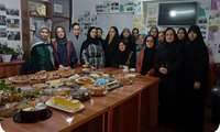  بازدید مهارتی «عبدالله جلیلی معاون اداره آموزش استان» ، «رضا جابری رئیس مرکز آموزش فنی و حرفه ای شماره دو» و «کارشناسان این مرکز آموزشی» از آزمون پایان دوره آموزشی «شیرینی پز درجه دو» در دفتر تسهیلگری مناطق خلج ، سیدی و المهدی مشهد مقدس